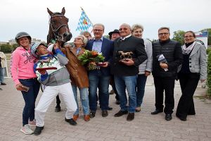 Zwei Kronen für Goldy Stardust und Azimut