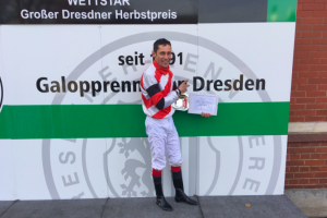 Dresdner Jockey gewinnt Dresdner Herbstpreis