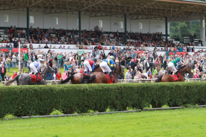 Kaspar triumphiert im Grossen Preis der rp Gruppe Kaspar triumphiert im Grossen Preis der rp Gruppe