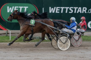 Jorma Kontio mit zwei Siegen in Karlshorst Jorma Kontio mit zwei Siegen in Karlshorst